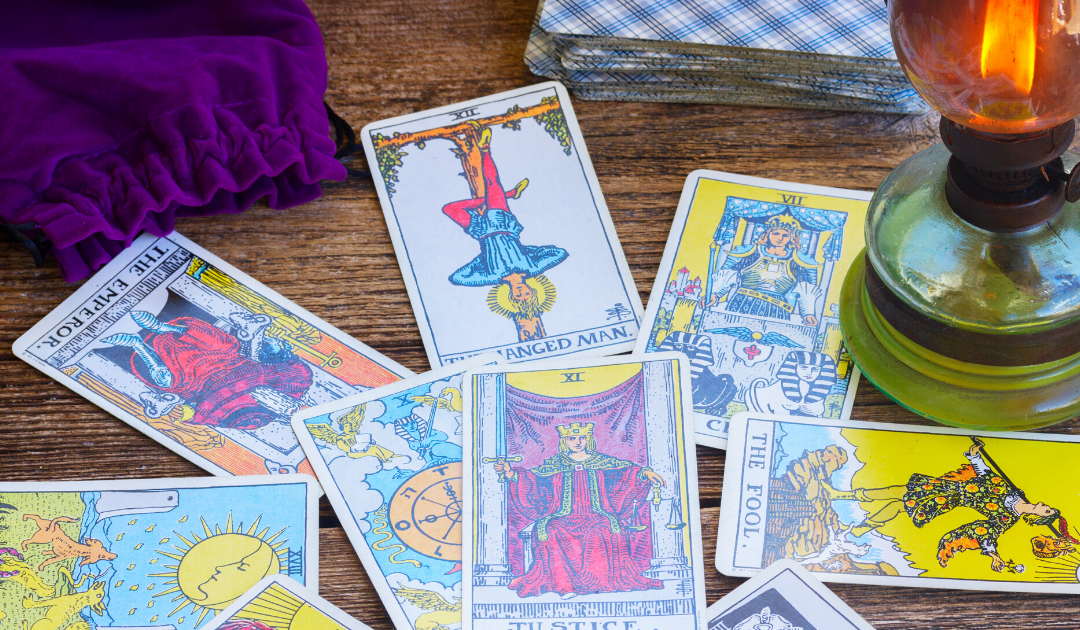 Apprendre le tarot voyance : Comment apprendre la Papesse des 22 cartes majeurs ?