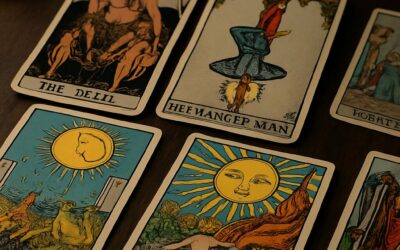 L’Art d’associer les cartes de tarot : la clé d’un tirage percutant